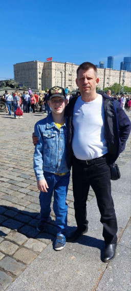Семья Мосенковых (5в) в первые дни летних каникул посетила Москву..