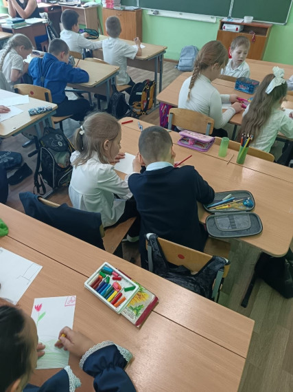 Знакомство со славянским алфавитом прошло в начальной школе..