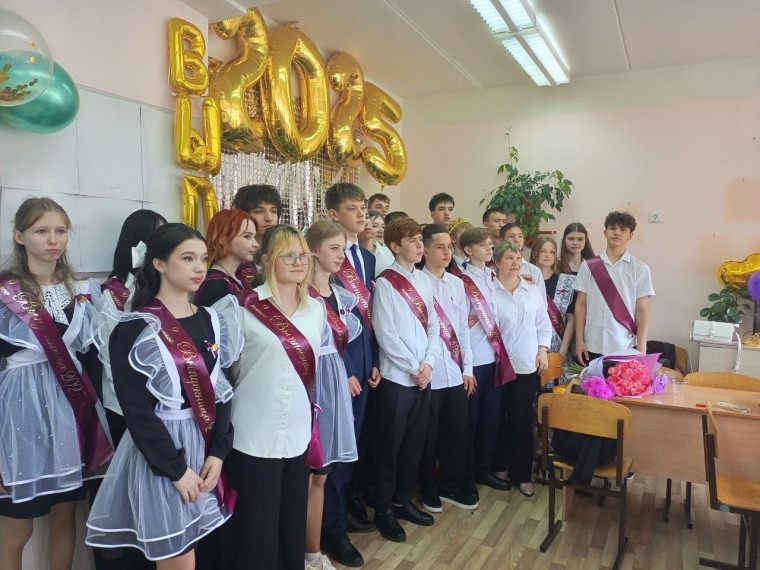 Выпускные вечера прошли 28 июня..